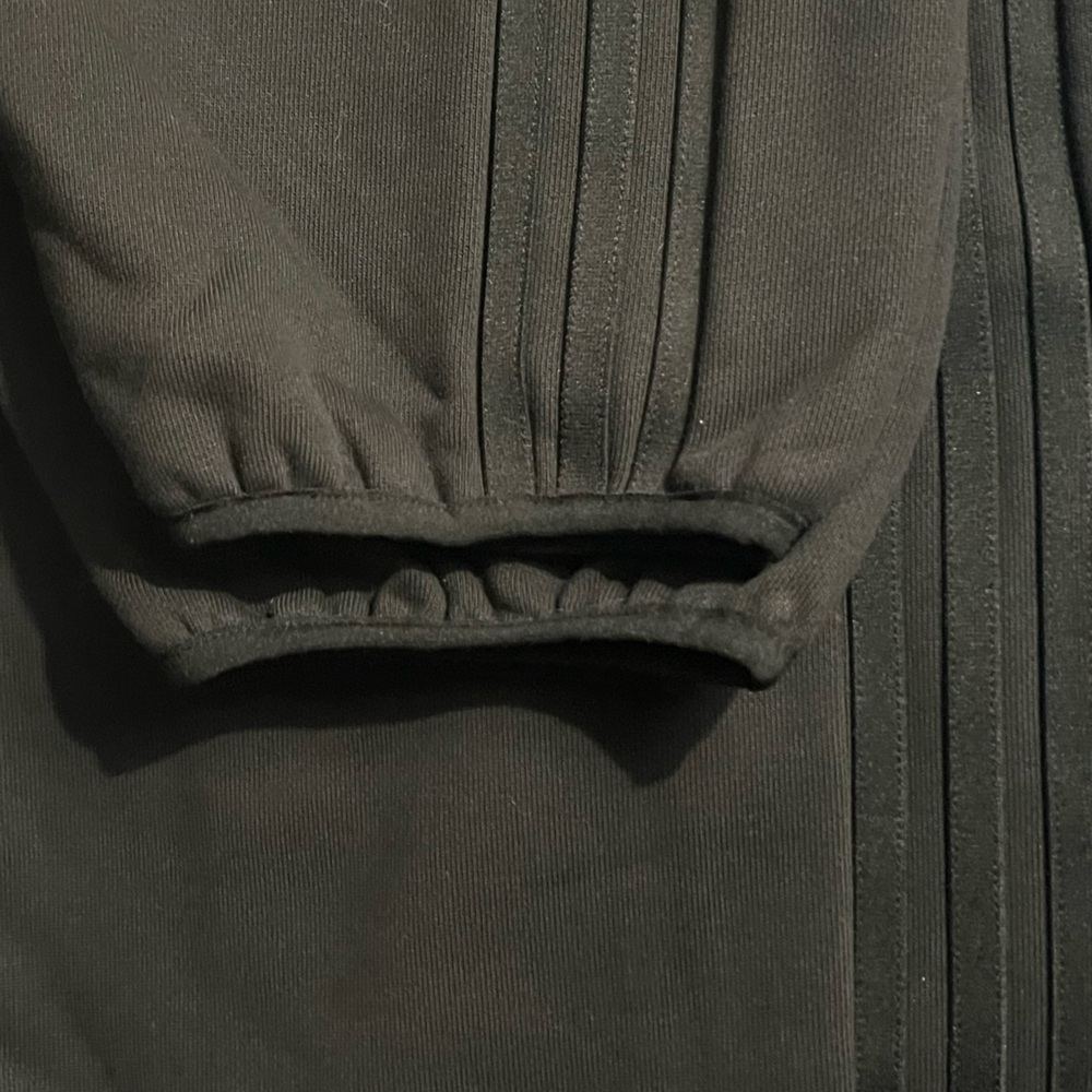 FEAR OF GOD Adidas Men's Black Joggers
Authentic Genuine from website. - Picture 8 of 11